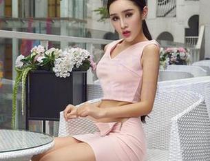 AISS爱丝(钻石版) - 在索菲的穿行中解锁福利图包，谁说探险不能养眼？