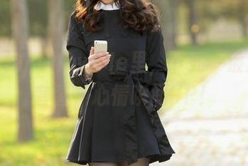 在爱丝的FollowMe里，下载一波超赞的套图，心情瞬间UP！