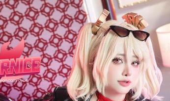 Byoru比基尼作品在线，透过屏幕都能感受到热浪！
