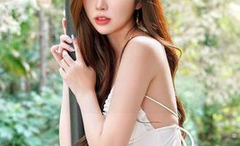 Feilin嗲囡囡 - 浴室里的奶茶Emily美图资源，保证让你她的小秘密都被美化。