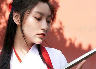 MiiTao蜜桃社 - 米琪MIKI的白丝幻影：一场作品集大揭秘，等你来下载！