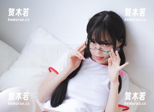 在镂空中漫步，Mozzi(모찌)的写真作品集从未如此引人遐想