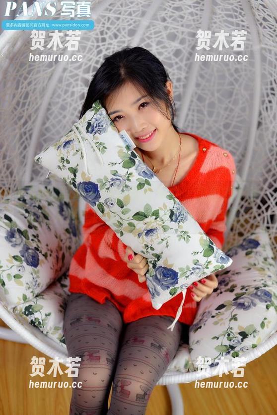 PANS写真-思思 PANS写真 - 精选图库专栏,思思的水手服让人联想起那些青涩又迷人的瞬间。