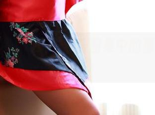 私拍时光：ROSI和服图集中的那些微妙情感