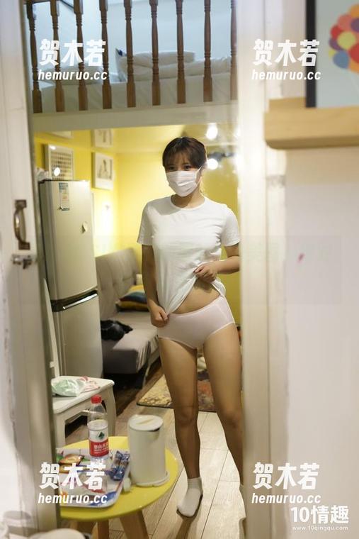 看！ROSI嫩学妹制服的免费美图，绝对让你心跳加速！