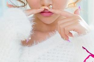 UGirls尤果网 - 皮衣冷酷？看颜亦汐如何用这原图逆转你的审美！