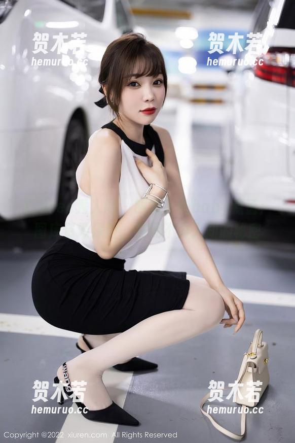Xiuren秀人网-baby嘉茵 Xiuren秀人网 - 眼镜下的baby嘉茵:图库资源探险,发现不为人知的秘密