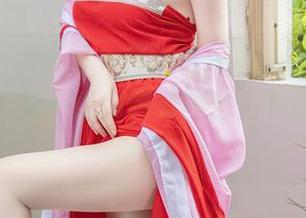 Xiuren秀人网 - 探险大琪琪Emily的女友图集：每一张都藏着秘密，下载来揭开谜团！