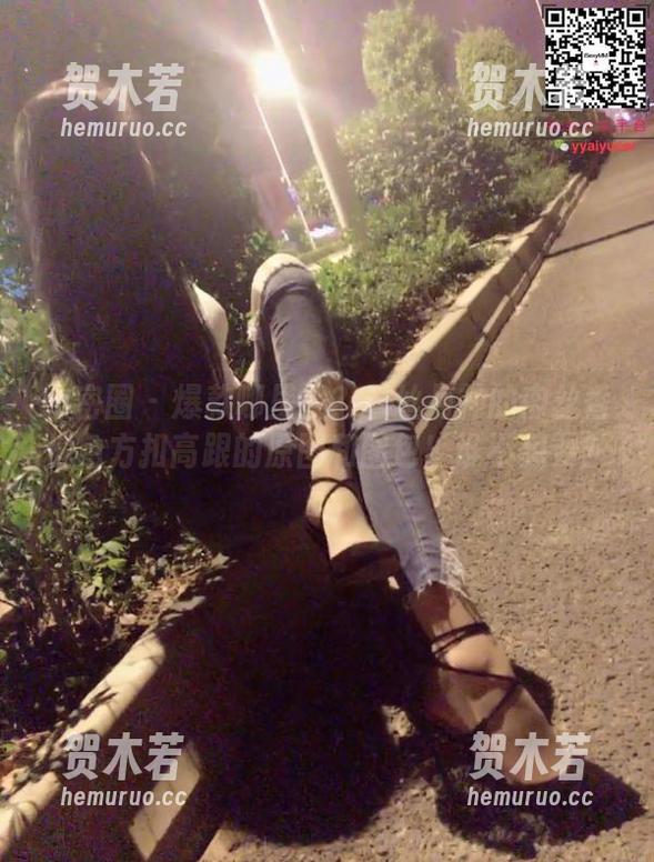 丝月神 微密圈 - 爆款哪里找?看丝月神的肉丝香槟色方扣高跟的原图和图包!谁不想要?