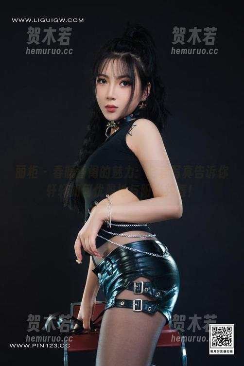 丽柜 - 春暖香闺的魅力：全套写真告诉你轩轩如何优雅地与阳光共舞！