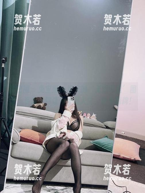 微密圈 - 兔宝妮to居家的‘无限可能’图集：资源多到让你怀疑人生，快来翻牌！