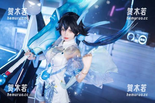 六二二同学w探索皮衣的魔力：高清资源，快来围观！