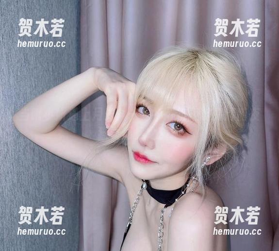 啾小妍 当啾小妍遇上月光:一场不可抗拒的高清暗夜猫女图集之旅!