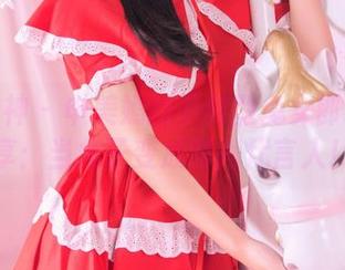 头条女神 - 申美嫣的不典型兔女郎图集分享：当兔子变成时尚代言人！