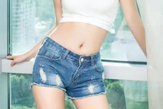 头条女神 - 这吊带怎能不看？筱溪的原图资源，真是让人好奇