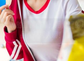 小仓千代w的臻藏图集：网盘里的泳装作品真是撩人啊！