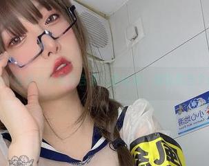 小泉学姐吖透明女仆最新合集：透过她，我也想当个透明人！