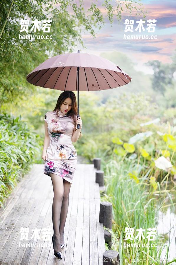 尤蜜荟-娜露selena 尤蜜荟 - 想和学妹一起拍出娜露selena的照片?来吧,别害羞。