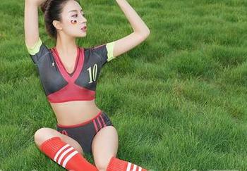 尤蜜荟 - 穿越粉色幻想：李承美的原图，值得多看几遍！