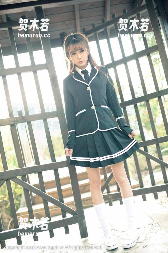 推女神-Akiki朱若慕 推女神 - Akiki朱若慕的体操服写真,来看看运动跟美丽是如何共存的—当然,我只是在评论。