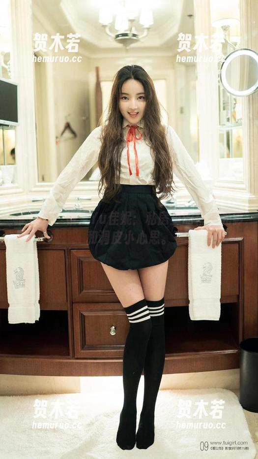 推女郎-Yu佳妮 推女郎 - 镂空Yu佳妮:私房里的精致光影和调皮小心思。