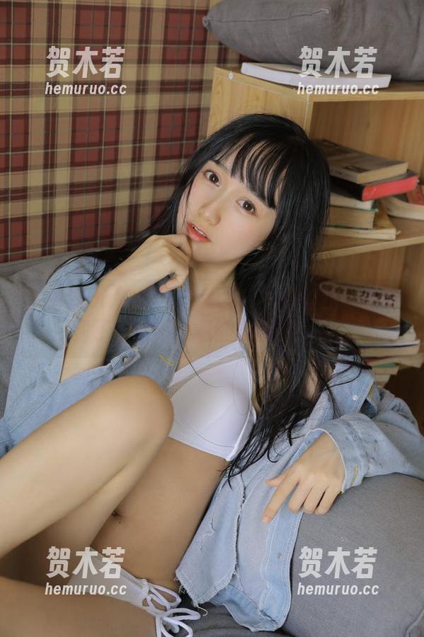 木棉棉OwO的秘密套图：我觉得我好像看到了什么不该看的...快来下载！