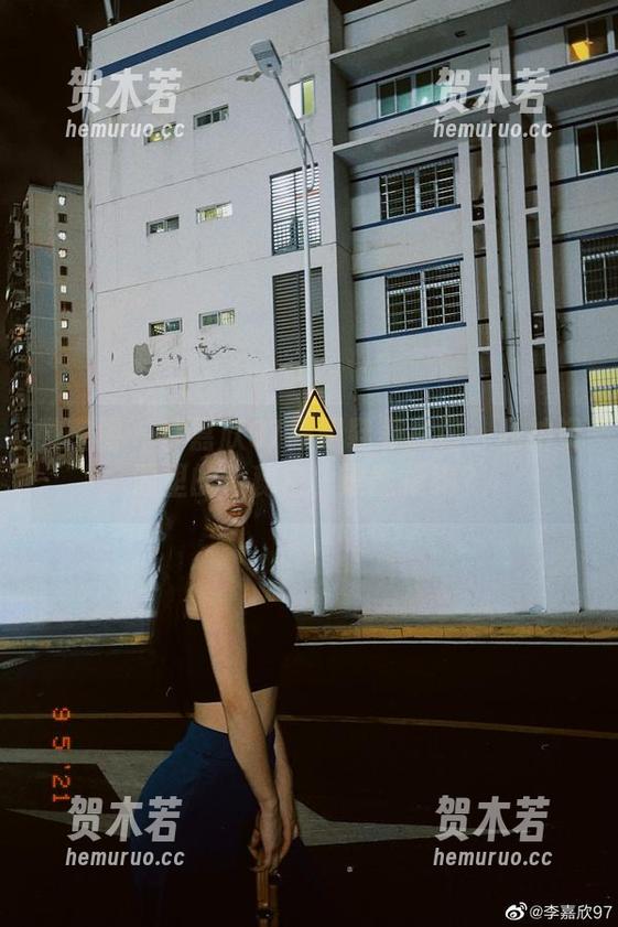 微密圈 - 李嘉欣97高跟鞋养成记：私拍资源里的小秘密，谁能拒绝？