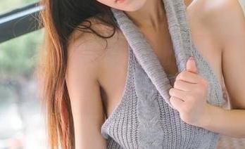 果团网 - 跟随蜜桃Q妹儿的脚步，海边写真图集给你不一样的视角