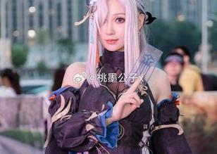 桃墨公子的油亮套图分享，简直就是光滑与质感的完美结合。