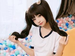 爆机少女喵小吉：海边图包里的“玩水小达人”，忍不住想点赞！