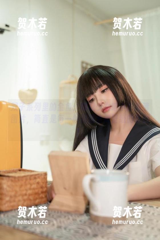 双子系列里的金鱼：爆机少女喵小吉高清图片，简直是每一帧都适合做壁纸的级别！