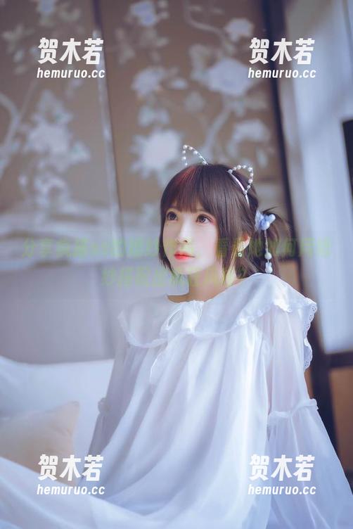 疯猫ss 分享疯猫ss的婚纱作品,看看她如何用婚纱搭配出疯狂风格?