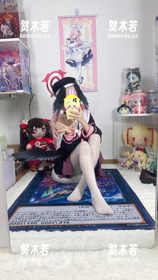 一秒懂白栎Shirly的写真精选，蔚蓝档案和龙华妃咲的幽默感太强了！