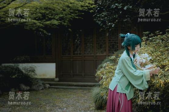 鱼儿的网袜游乐场：矢量鱼的写真美图，打破常规