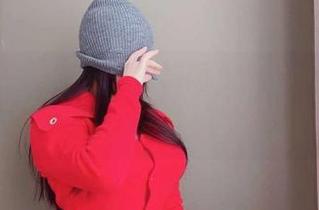 微密圈 - 摄影棚里的禅雨儿Lynne：用写真告诉你，秘书也可以酷炫！