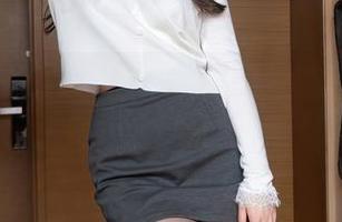 秀人网 - Elise谭晓彤高清泳装写真集：把阳光的温度和水的清凉一起打包走！