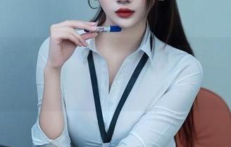 秀人网 - 高清捕捉刘钰儿的吊带魅力，照片里每一寸都是故事