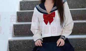 秀人网 - 在水手服里的娜比，美图带你上浪，壁纸隔着屏幕也能感受啦！