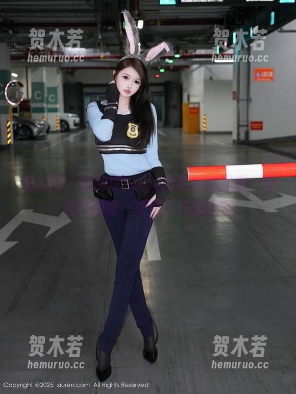 秀人网 - 沫晓伊baby最新泳装图册，阳光下的每一帧都是神仙打架