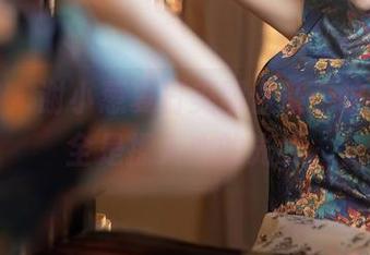 秀人网 - 谢小葱夏日美图合集：这一季，全是撩人心的光线