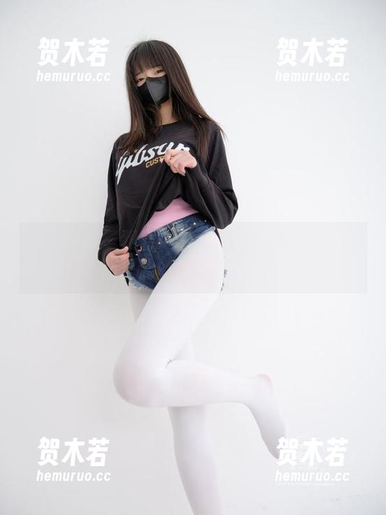 紧急企划-一只喵喵梓 紧急企划 - 跟着一只喵喵梓一起解锁:原图里的丝袜秘密大片!