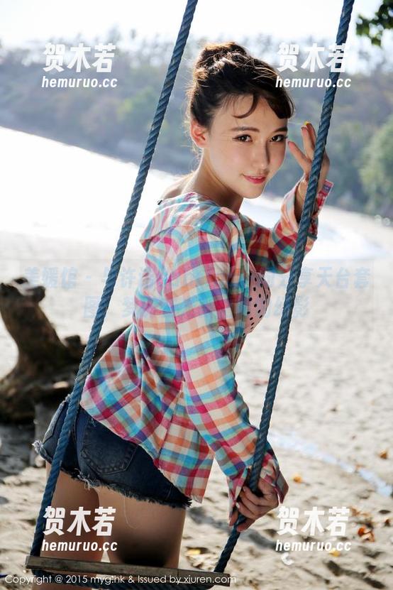 美媛馆-许诺sabrina 美媛馆 - 与许诺sabrina一同分享天台套图:梦游在光影之间的幻影