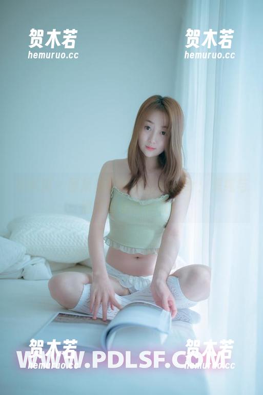 轰趴猫-杨晨晨sugar 轰趴猫 - 图集里的杨晨晨sugar:清纯与迷离的恰到好处!
